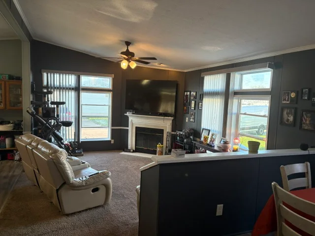 33266 Grove Ct manufactured home in Meadow Creek, New Haven, MI — photo 8